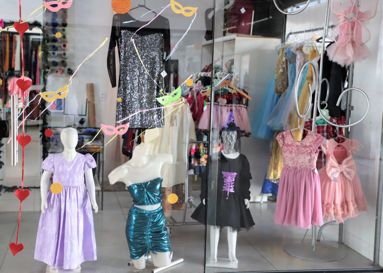 Lojistas da Nova Feirinha promovem folia de ofertas com até 60% de desconto em Araguaína